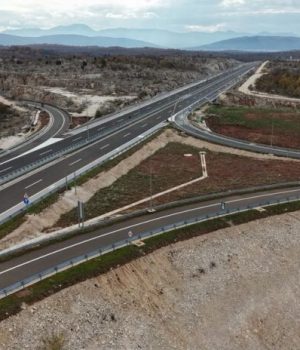Zbog blokade Željka Komšića pet godina nije u funkciji završena dionica autoceste