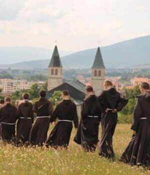 Nove službe hercegovačkim franjevcima i dijecezanskim svećenicima