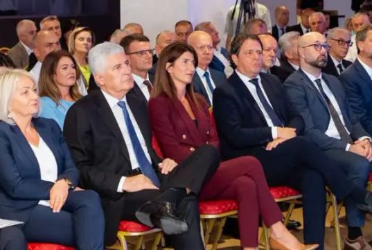 Klauzura HDZ-a BiH potvrdila politički smjer – jednakopravnost Hrvata